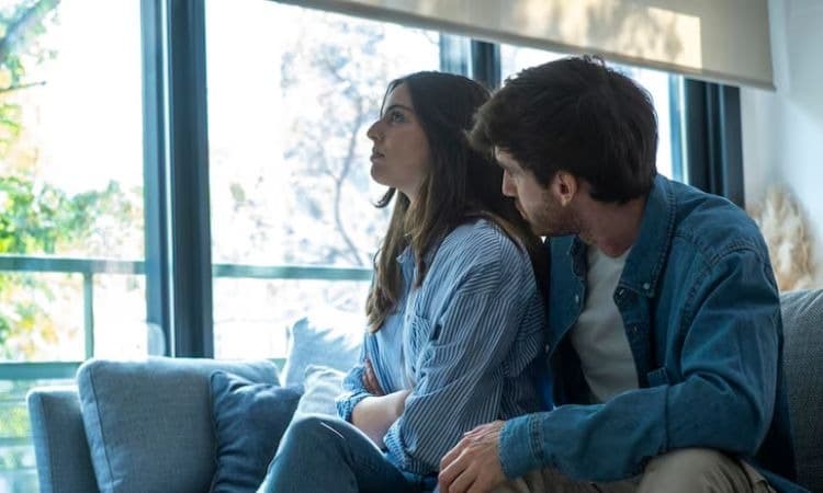 4 Zodiak Jatuh Cinta di Waktu yang Salah, Menemukan Sosok Hebat di Waktu yang Tidak Tepat - Image