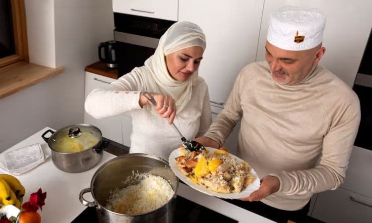 Tidak Berpuasa karena Haid? Memberi Makan Orang Berpuasa Bernilai Pahala yang Sama - Image