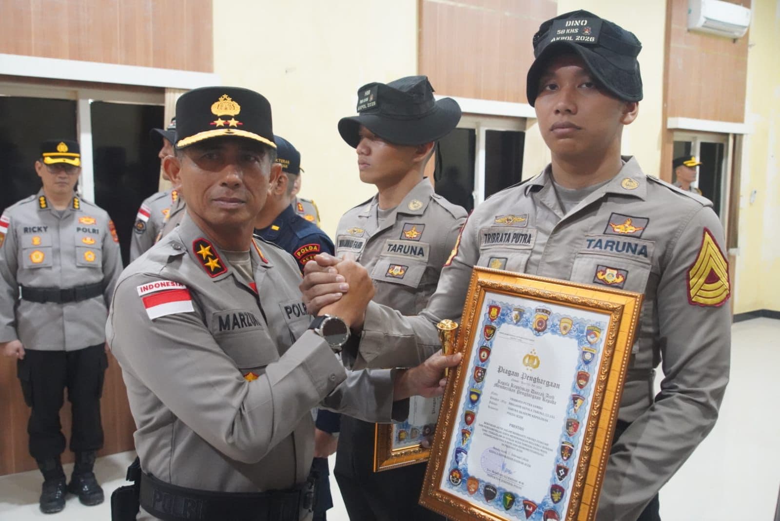 Selamatkan Bocah Hanyut di Sungai Aceh Tamiang, Taruna Akpol Diberi Penghargaan - Image