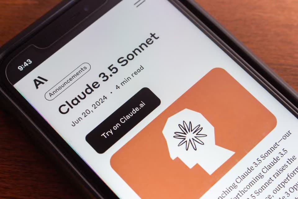  Pertarungan Chatbot AI Global: Anthropic Berhadapan Langsung dengan OpenAI Soal Masa Depan Iklan di Produk AI - Image