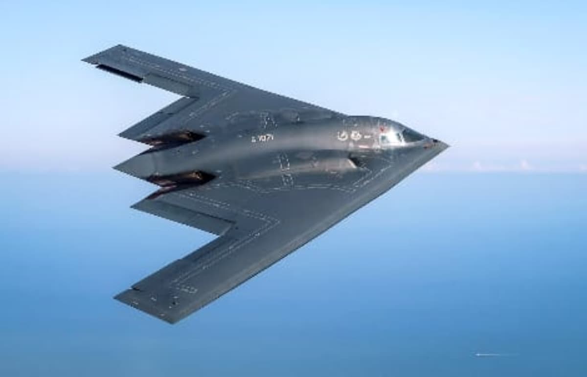 AS Siagakan Pesawat Tempur, Termasuk Pembom B-2 di Tengah Ketegangan dengan Iran    - Image