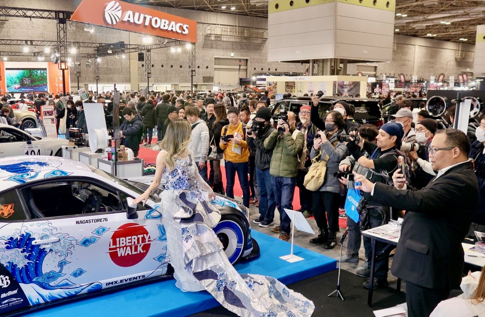 Modifikasi Indonesia Bersinar di Osaka Auto Messe 2026, Toyota 86 'Harmony of Waves' Curi Perhatian   - Image