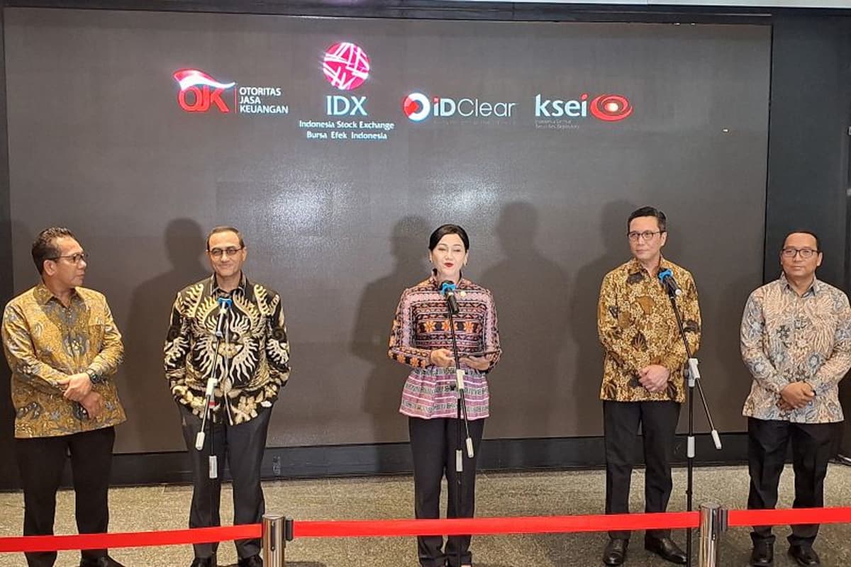 OJK Denda Influencer BVN Rp5,35 Miliar Imbas Manipulasi Harga Saham - Image