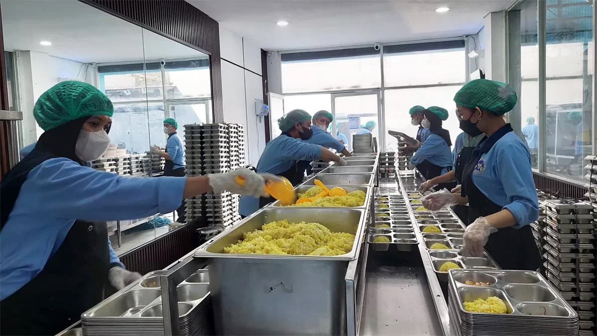 Program MBG Dinilai Dorong Sektor Pertanian dan Pemberdayaan Perempuan, Ekonom: Peluang Ekonomi Nyata - Image