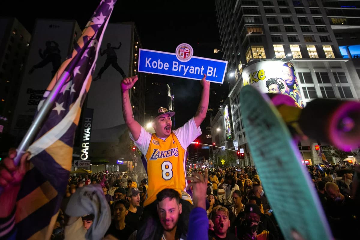 Era Baru Los Angeles Lakers: Harga Tiket Musiman Melonjak Tajam di Musim 2026/2027! - Image