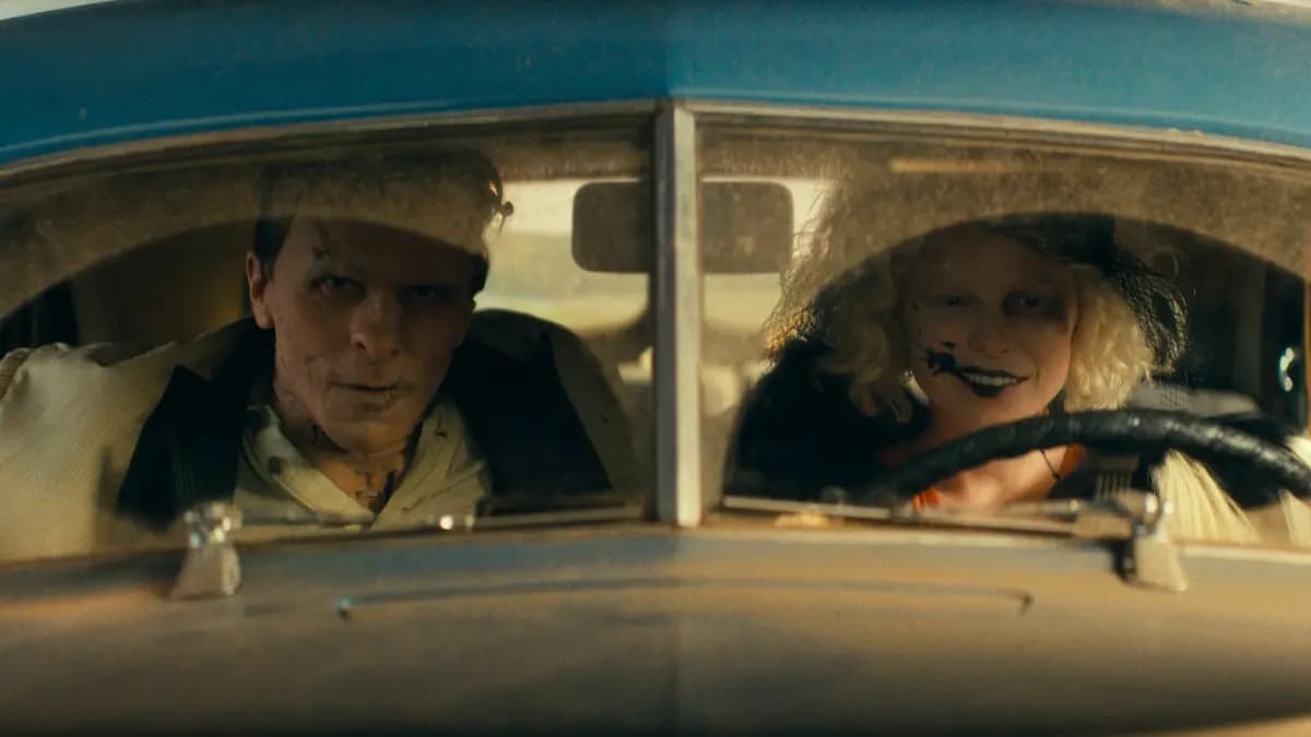 Adegan film 'The Bride!' - Image