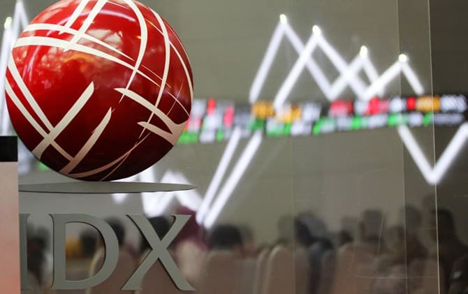 Investor Pasar Saham Soroti Kehadiran Vaksin Covid-19 Pekan Ini - Image