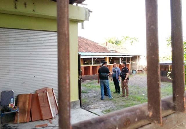 Perempuan Paruh Baya Tewas Mengenaskan, Diduga Korban Penganiayaan - Image