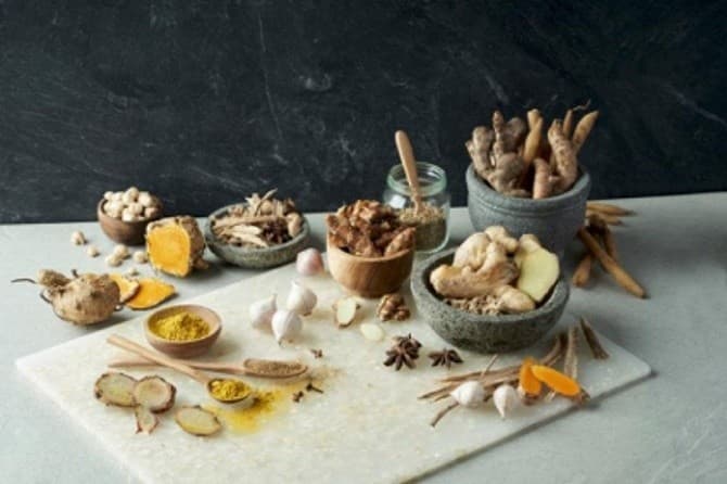 Bukan Lagi Nostalgia, Jamu Jadi Masa Depan Kesehatan Indonesia - Image