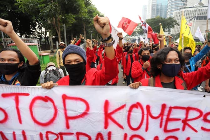 Mahasiswa Tolak Tiga Kebijakan Pemerintah Tak Pro Rakyat - Image