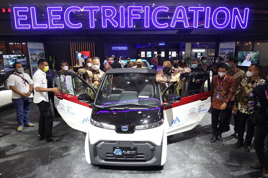 Transisi Elektrifikasi yang Tidak Tertata, Lemahkan Posisi Indonesia - Image