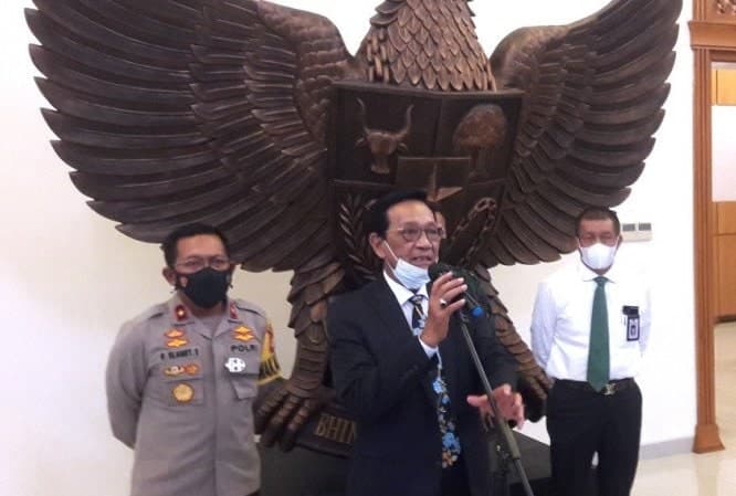 Sultan HB X Minta Warga Waspadai Penularan Omicron di Kerumunan - Image