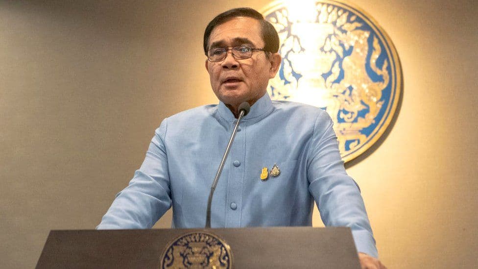 Prayuth Ogah Lepas Jabatan PM Thailand, Pindah Partai, Maju Kembali - Image