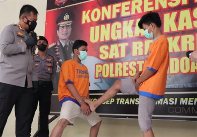 Tes Naik Sabuk Silat, Korban Ambruk Usai Perut Dipukuli dan Ditendang - Image