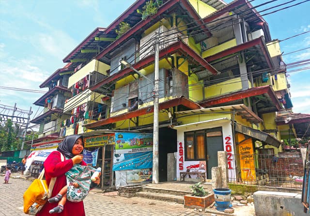 Di Flat Sombo dan Urip Sumoharjo, Satu Unit Kecil Ditinggali 9 Orang - Image