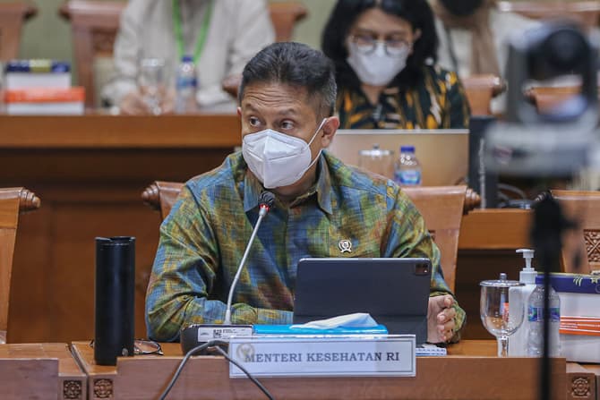 Menteri Kesehatan Budi Gunadi Sadikin memberikan paparan saat rapat kerja dengan Komisi IX DPR di Gedung Nusantara I, Senayan, Jakarta, Senin (4/7/22). Menkes menjelaskan mengenai tahapan kelas standar BPJS Kesehatan. Kelas Rawat Inap Standar (KRIS) BPJS - Image